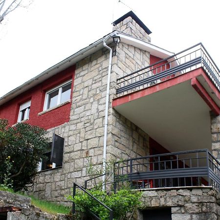 Piedra Libre Apartamentos Manzanares el Real Kültér fotó